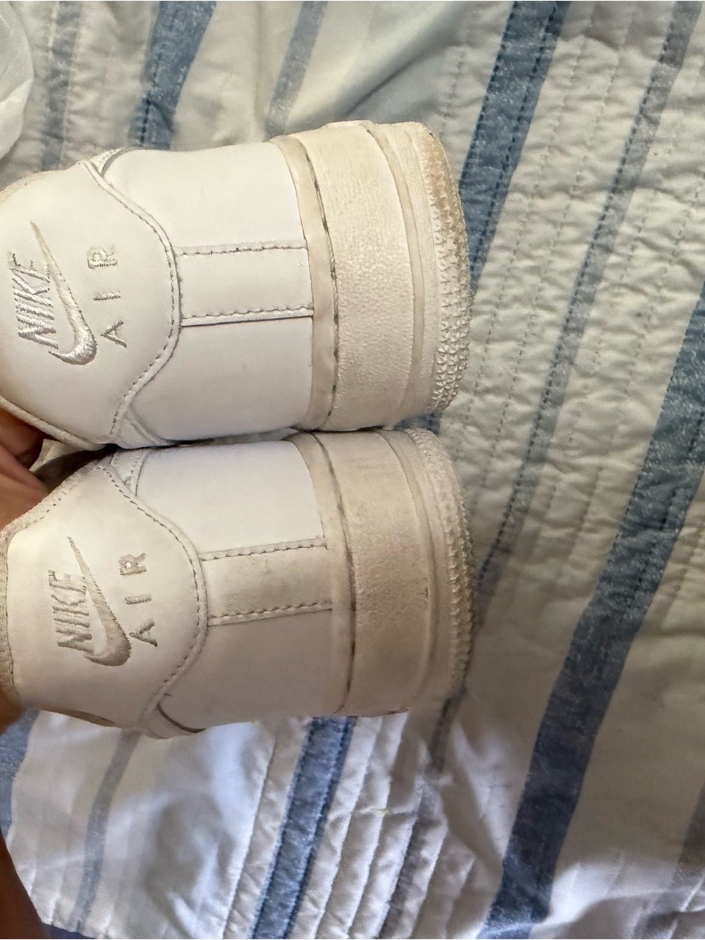 Women’s Air Force 1 low Triple White - Picture 4 of 7